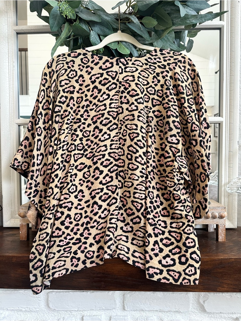 Givenchy Paris 100% Silk Leopard Print Oversized Kimono Blouse Size 40 US 8 - Picture 6 of 10